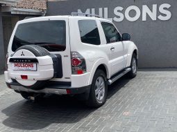 2008 Mitsubishi pajero 3-door 3.2 did 4×4 auto 234000km full