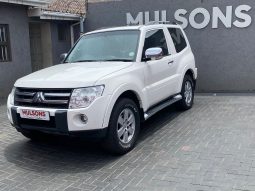 2008 Mitsubishi pajero 3-door 3.2 did 4×4 auto 234000km